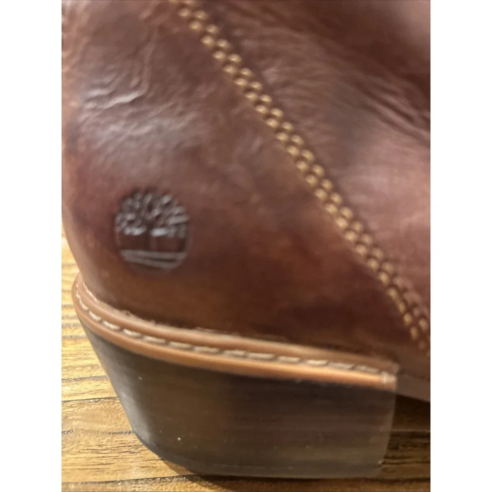 Timberland Leather Water Proof Booties Ankle Zip In The Back Brown Boots 7.5